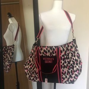 NWT OVERSIZED VS TOTE